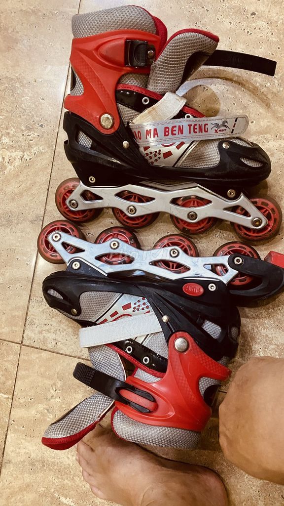 Giày trượt patin Unisex Đỏ đen size 35-36. Mua bán Đồ thể thao, Dã ngoại tại Quận Thanh Xuân Hà Nội được đăng bởi tuấn lại hình 1
