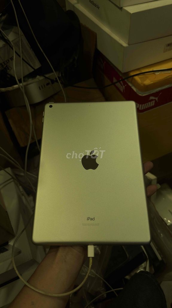 Apple iPad Gen 9 64GB Bạc 98%. Mua bán Máy tính bảng tại Quận 10 Tp Hồ Chí Minh được đăng bởi nguyen trieu phu hình 1
