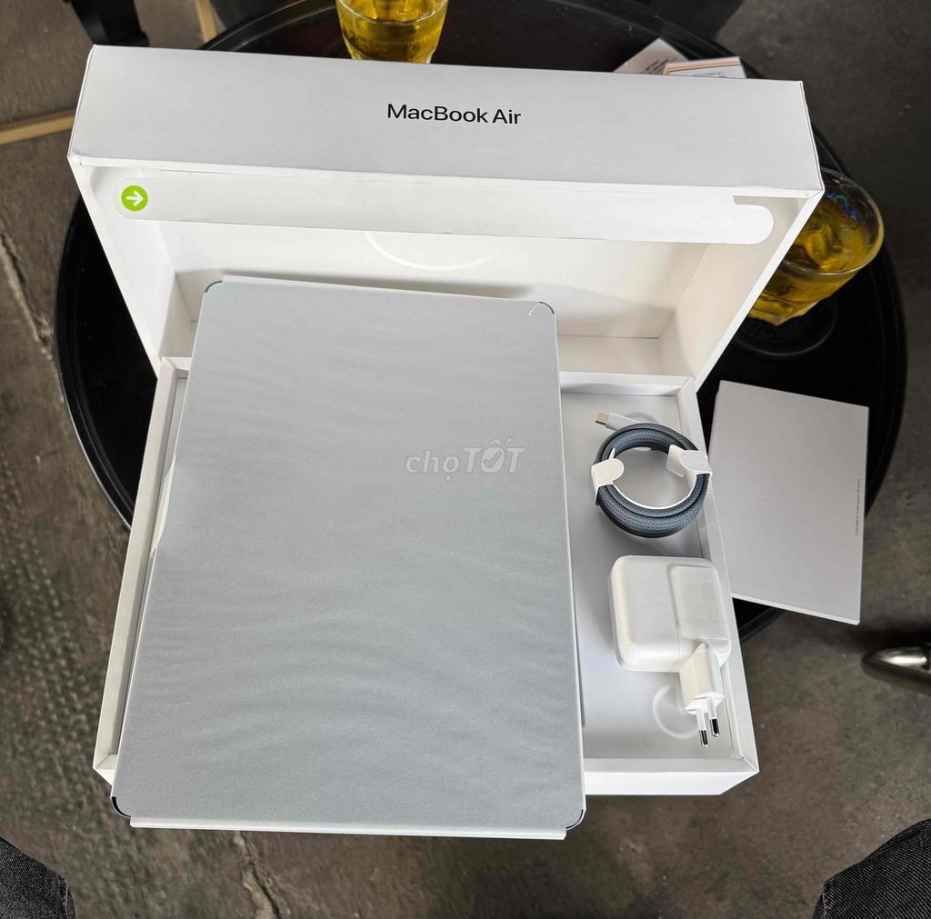 MacBook Air M2 16GB/256GB Như mới. Mua bán Laptop tại Quận Tân Phú Tp Hồ Chí Minh được đăng bởi Pi hình 1