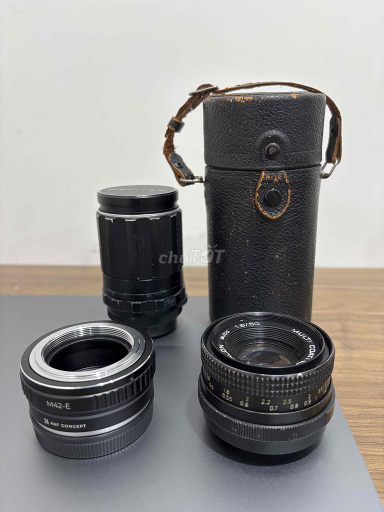 Pentacon 50mm f/1.8 + Pentax Takumar 135mm f/3.5. Mua bán Máy ảnh, Máy quay tại Quận Sơn Trà Đà Nẵng được đăng bởi Đỏ hình 1