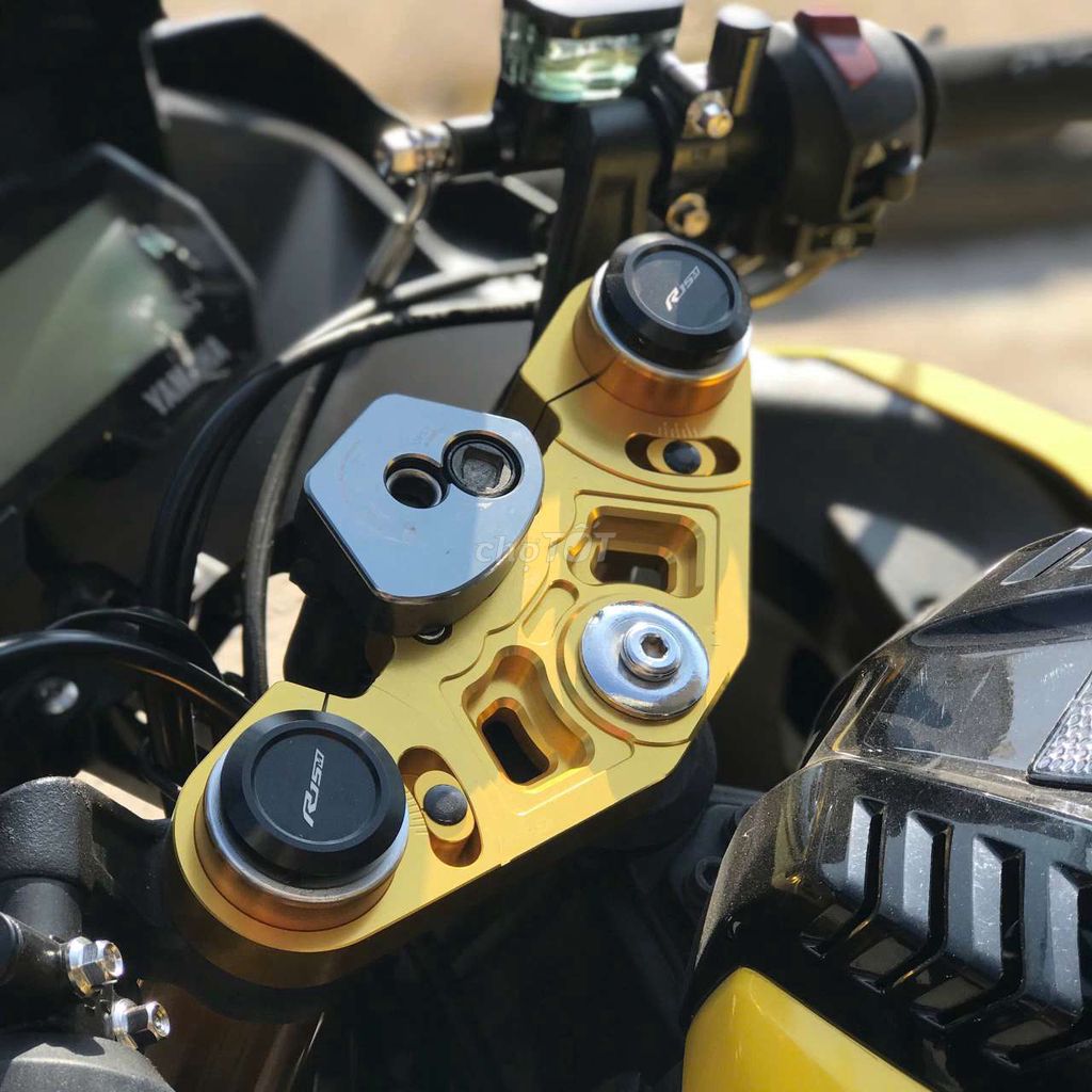 R15 máy zin ít đồ chơi. Mua bán Xe máy tại Huyện Tân Thạnh Long An được đăng bởi Nam mún bán R15V3 hình 2