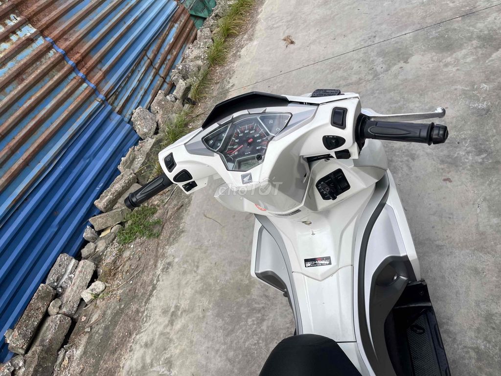 Cần bán ab 2016 máy zin 1 chủ hìh thức đẹp. Mua bán Xe máy tại Quận Kiến An Hải Phòng được đăng bởi Đức Anh  hình 3