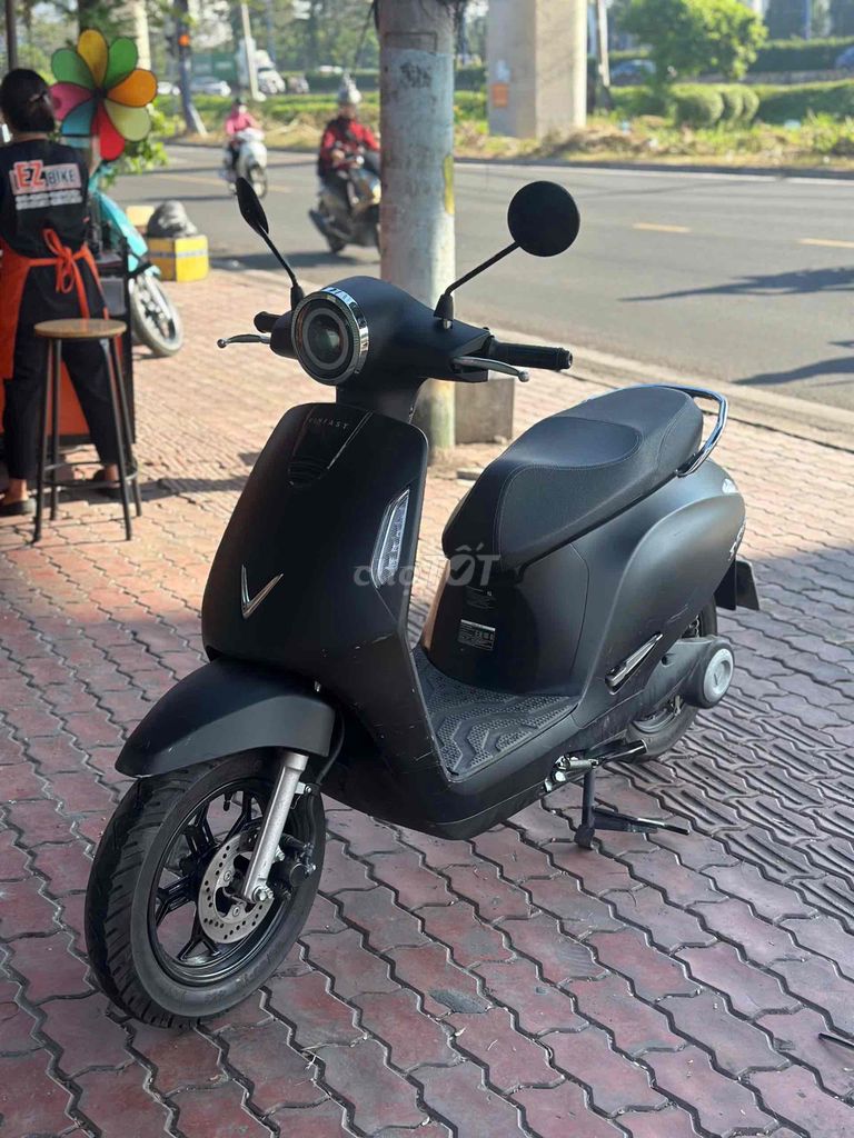 Vinfast Evo200 màu đen giá rẻ