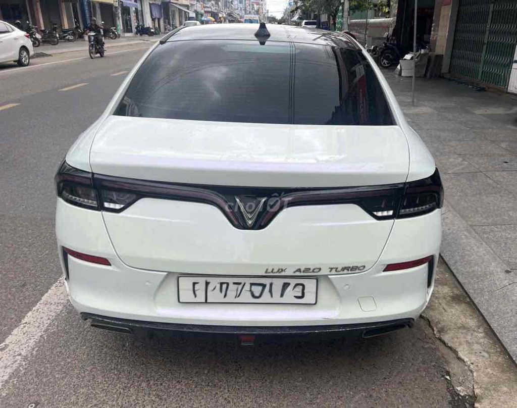 VinFast Lux A2.0 2019 - 52000 km. Mua bán Ô tô tại Thị xã Hoài Nhơn Bình Định được đăng bởi Lộc Phát hình 9