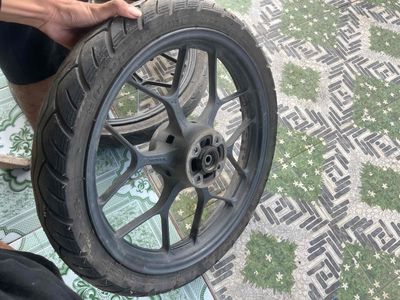 Mâm xe máy Honda Sonic Đen Hợp kim. Mua bán Phụ tùng xe tại Huyện Bắc Tân Uyên Bình Dương được đăng bởi Nguyễn Văn Đức