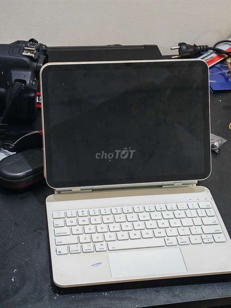 iPad Gen 11 kèm phím. Mua bán Máy tính bảng tại Quận 12 Tp Hồ Chí Minh được đăng bởi Minh Châu hình 1