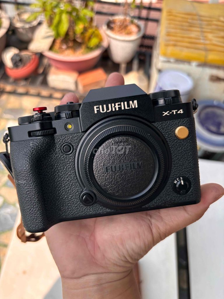 Máy ảnh Fujifilm X-T4 Đen. Mua bán Máy ảnh, Máy quay tại Thành phố Biên Hòa Đồng Nai được đăng bởi Nam Nguyen hình 1