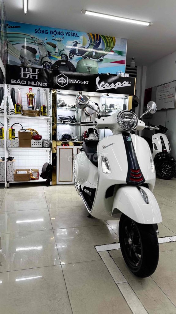 Vespa Gts 150 Mẫu mới đăng ký 2023 chính chủ. Mua bán Xe máy tại Quận Phú Nhuận Tp Hồ Chí Minh được đăng bởi VESPA  PIAGGIO BẢO HƯNG Vespa cũ trả góp  hình 9