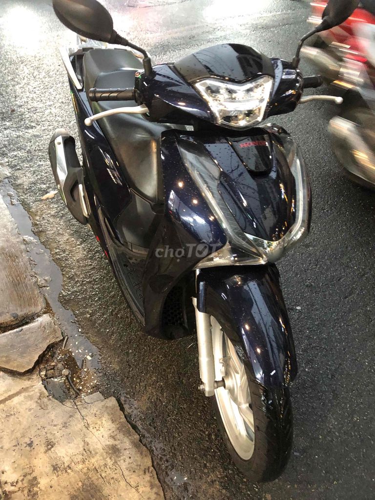 Honda SH 150 CBS 2017 Сине-черный 28000 км