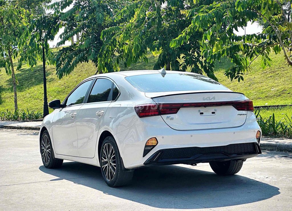 Kia K3 2.0 Premium 2023 Белый СВЕРХКРАСИВЫЙ
