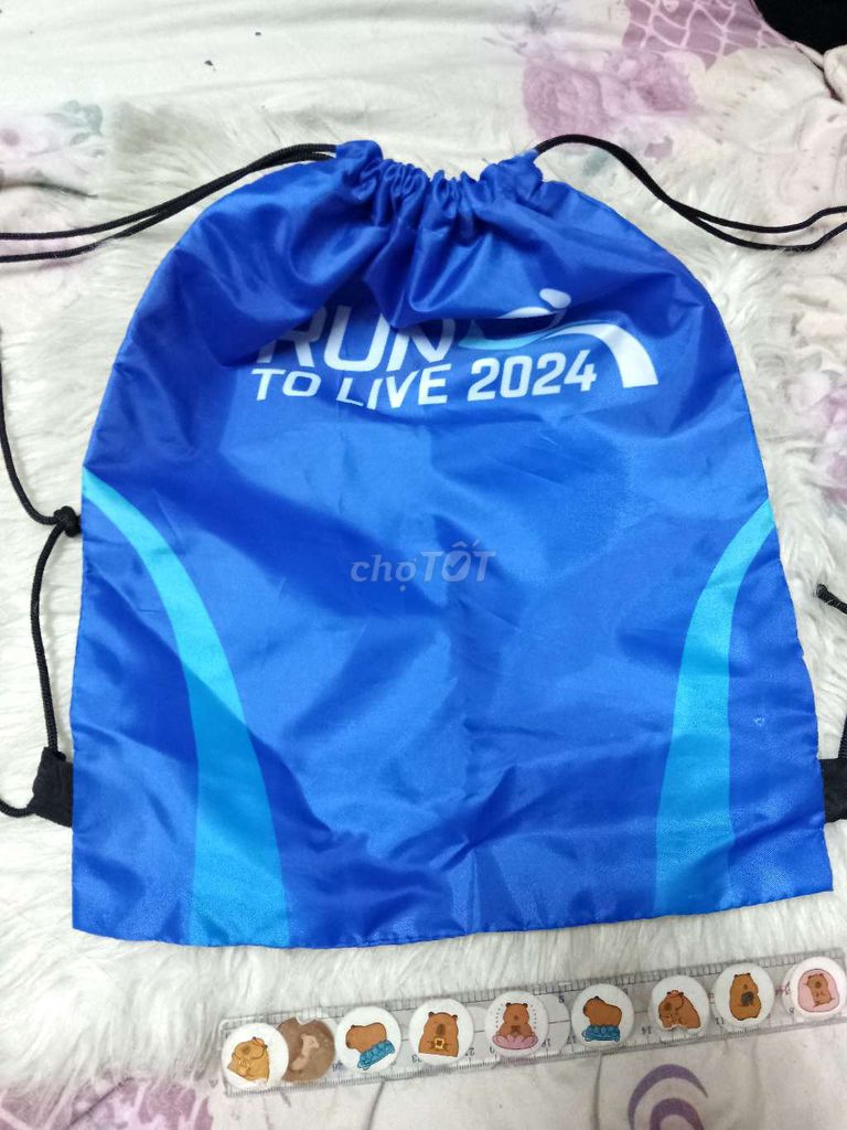 Túi dây rút Vải RUN TO LIVE 2024. Mua bán Túi xách tại Quận 10 Tp Hồ Chí Minh được đăng bởi Vy hình 1