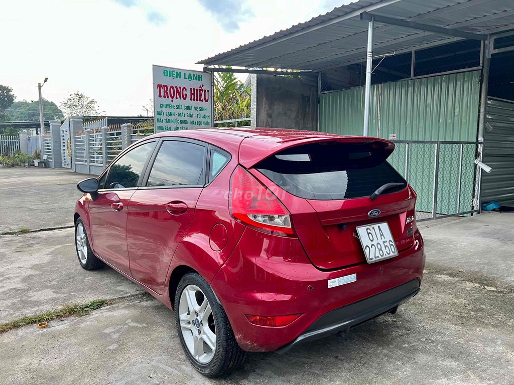 Ford Fiesta 2013 1.6 AT Hatchback - 107000 km. Mua bán Ô tô tại Huyện Phú Giáo Bình Dương được đăng bởi Hoàng Lâm hình 3