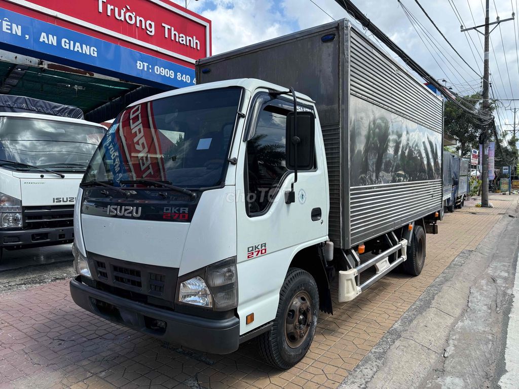 ISUZU QKR 270 2019 THÙNG KÍN 4m3 TẢI 2250Kg. Mua bán Xe tải, xe ben tại Thành phố Long Xuyên An Giang được đăng bởi Ô TÔ TRƯỜNG THANH hình 1