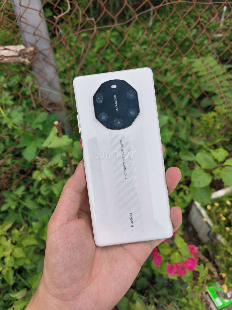 Huawei Mate 40 RS Porsche 256GB Trắng. Mua bán Điện thoại tại Thành phố Thủ Dầu Một Bình Dương được đăng bởi HUNG MOBILE  hình 1