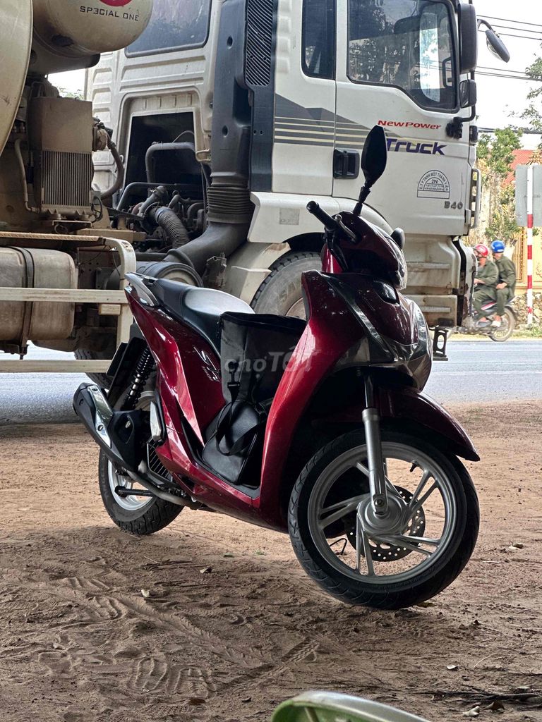 tìm mua. Mua bán Máy ảnh, Máy quay tại Quận 4 Tp Hồ Chí Minh được đăng bởi Trần Sang hình 1