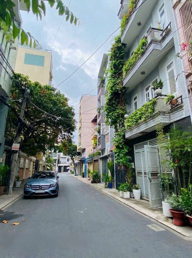 Аренда · 4 комн. · 65 м² · Quận 12, ул. Đường Lâm Thị Hố