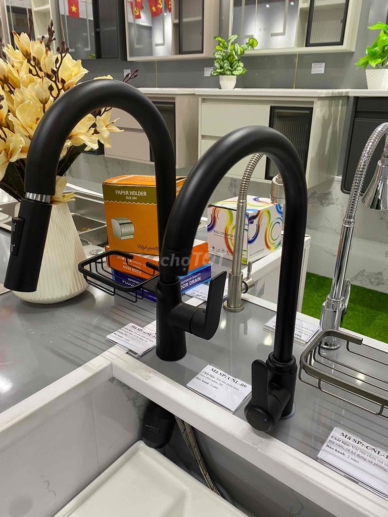 Vòi rửa chén inox nóng lạnh. Mua bán Thiết bị vệ sinh, nhà tắm tại Thành phố Thủ Đức Tp Hồ Chí Minh được đăng bởi Ngọc Ngân Oanh hình 1