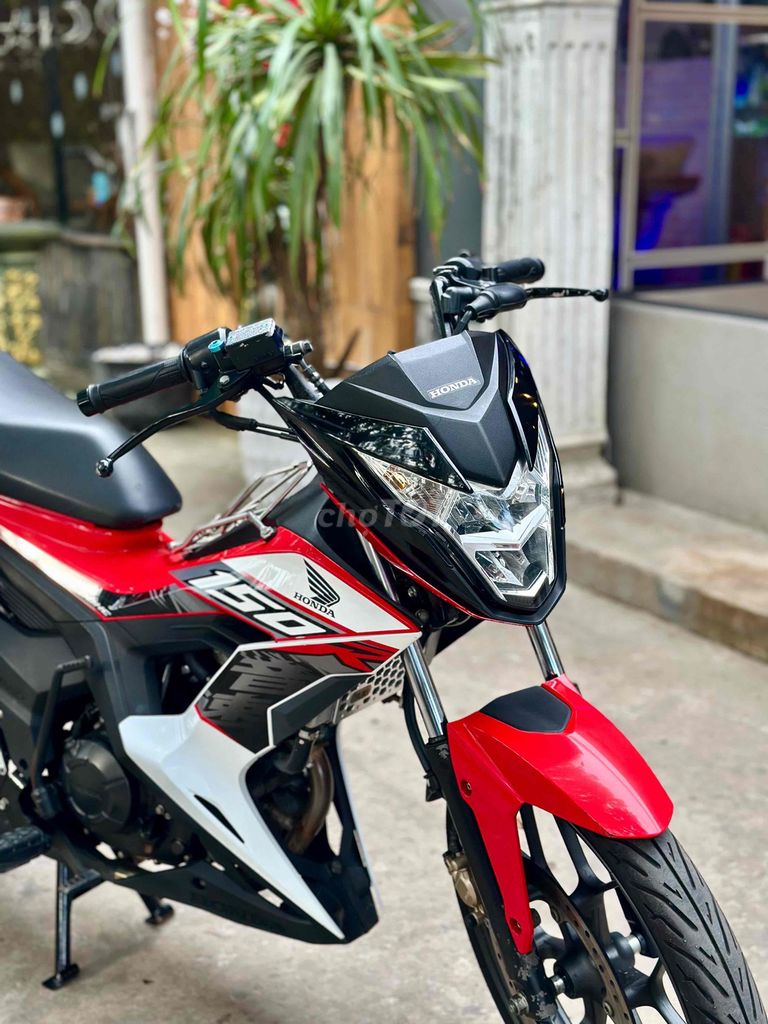 Sonic 150R đỏ trắng đen. Mua bán Xe máy tại Huyện Bình Đại Bến Tre được đăng bởi Thái hình 2