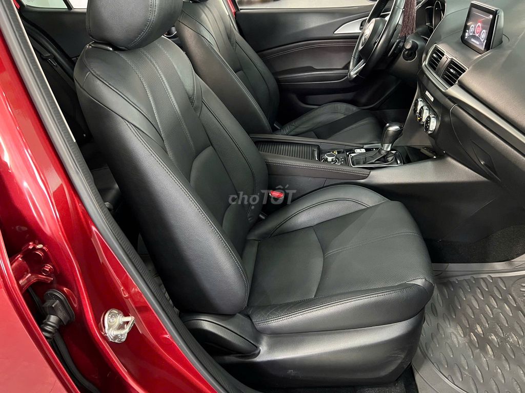 Mazda 3 2018 TRÙM MỀN đi mới 48 ngàn bao check. Mua bán Ô tô tại Thành phố Thủ Dầu Một Bình Dương được đăng bởi Thái Phạm hình 17