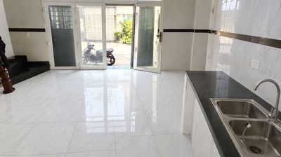 Аренда · 2 комн. · 23 м² · Quận 11, ул. Đường Lạc Long Quân