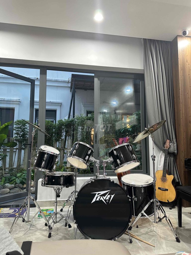 Trống Jazz Peavey màu đen