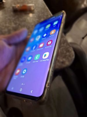 Samsung S10 plus Trắng Bể lưng