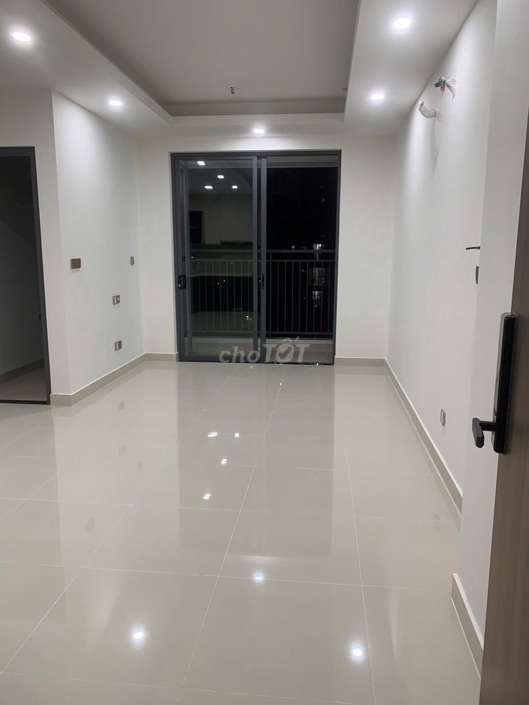 GIỎ HÀNG Q7 BOULEVARD OFFICE 2.1 TỶ  THUẬN TIỆN DI CHUYỂN CÁC QUẬN