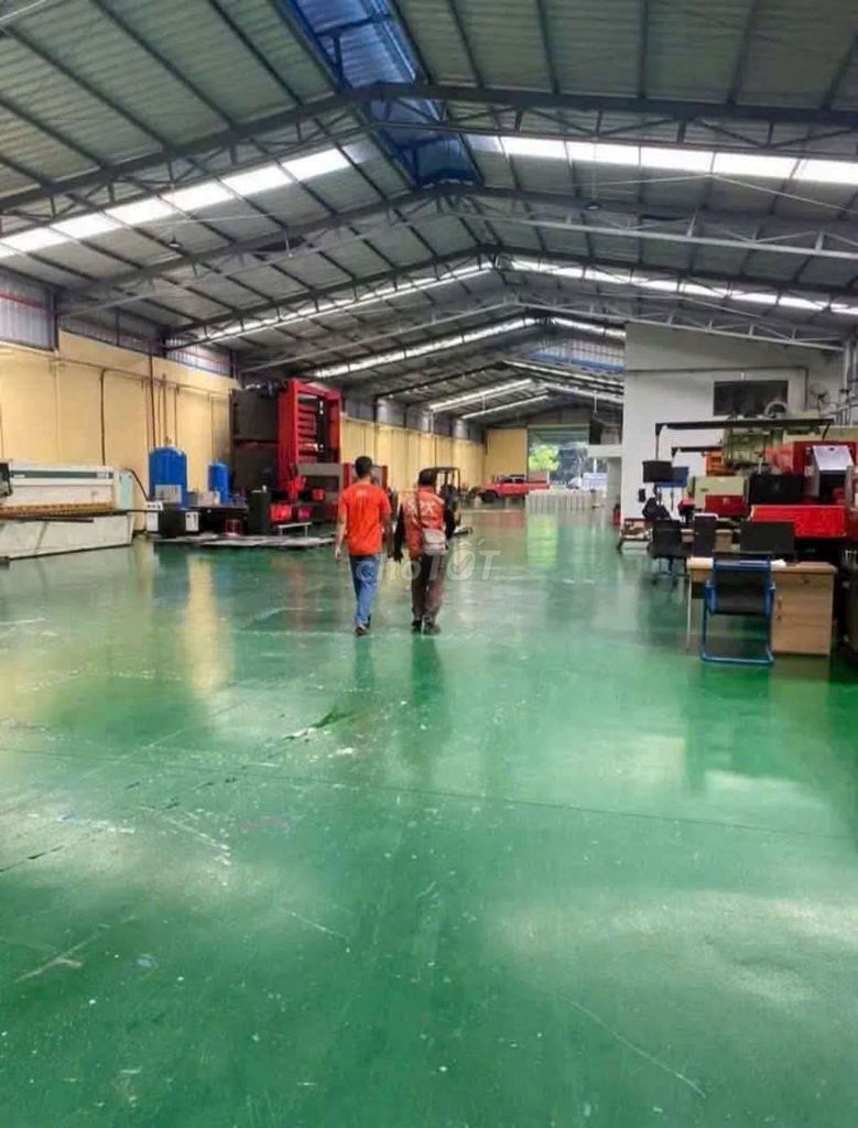 Cho thuê nhà xưởng 1300m2 giá thuê 70 triệu
