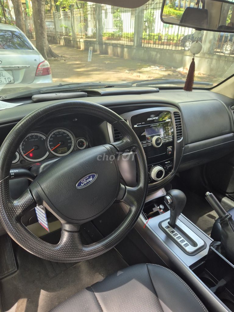 Ford Escape 2013 XLS 2.3 AT 4X2 - 88000 km. Mua bán Ô tô tại Quận Thanh Xuân Hà Nội được đăng bởi Vu Manh Hung hình 3
