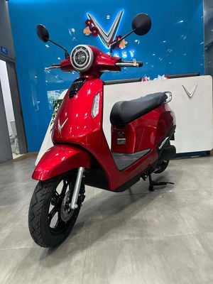 Xe máy điện VinFast EvoGrand Đỏ
