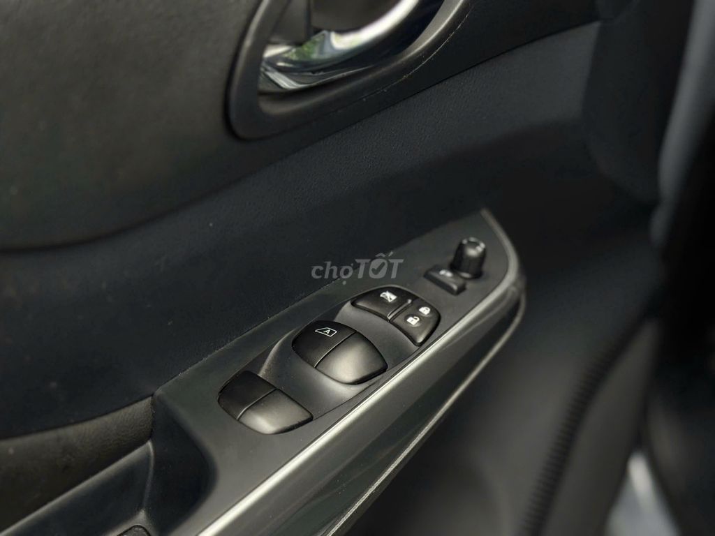 Nissan Navara 2023 VL Xám Đã Chạy 24.000 Km. Mua bán Ô tô tại Quận Tân Phú Tp Hồ Chí Minh được đăng bởi Hải Autoxe Lướt hình 12