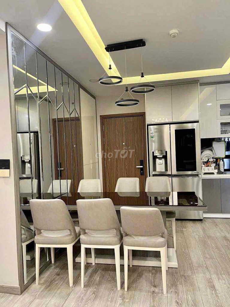 Rent · 2 bd · 90 м² · Quận 8, ул. Đường Tạ Quang Bửu