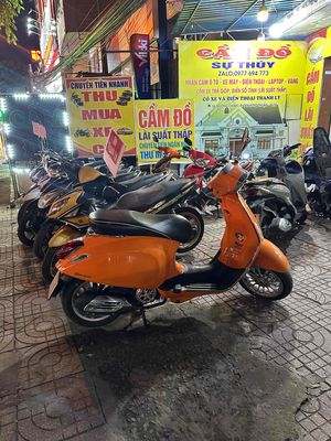 Piaggio Vespa Sprint màu Cam. Mua bán Xe máy tại Quận 12 Tp Hồ Chí Minh được đăng bởi Quốc sự cầm đồ