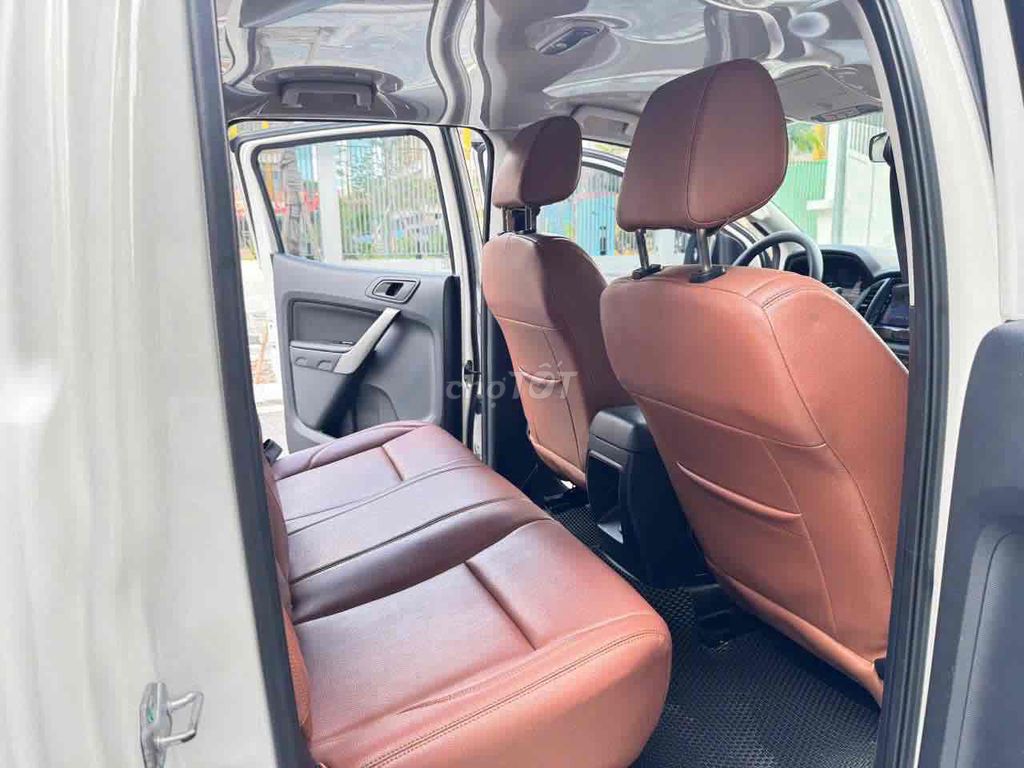 Ford Ranger XLS 2.2L 4x2 AT sx 2020 nhập khẩu. Mua bán Ô tô tại Quận Cầu Giấy Hà Nội được đăng bởi Cao Quý hình 16