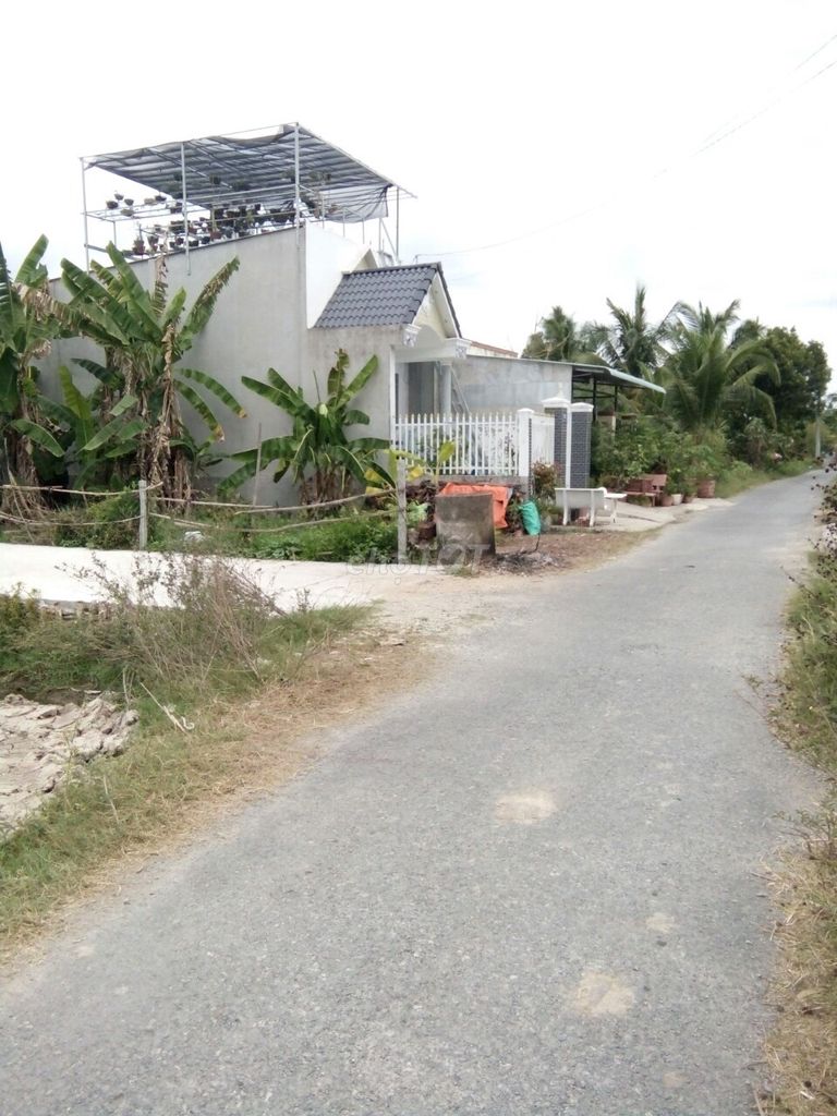 ĐẤT LONG PHƯỚC, LONG HỒ, VĨNH LONG - Bán 585m2 