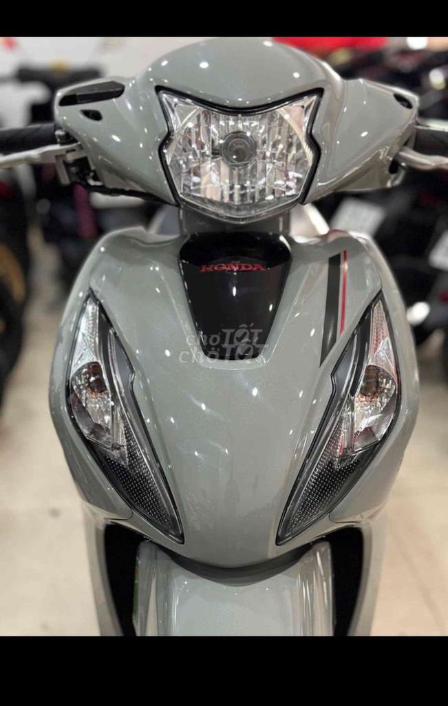 cửa hàng xe máy Hoà Bùi. Mua bán Xe máy tại Quận 6 Tp Hồ Chí Minh được đăng bởi Phạm Hoàng Tuấn hình 2