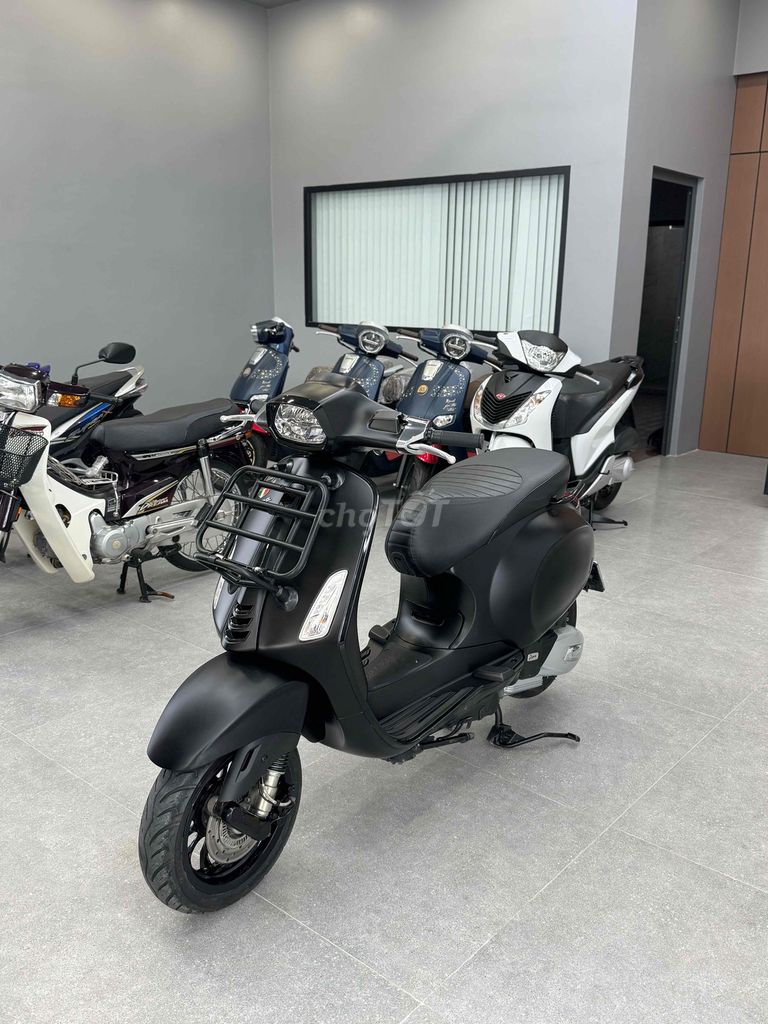 VespaSprint 125 Abs bản Notte bỏ mẫu siêu lướt. Mua bán Xe máy tại Quận Cái Răng Cần Thơ được đăng bởi Cửa Hàng Xe Máy Quang Sang hình 1