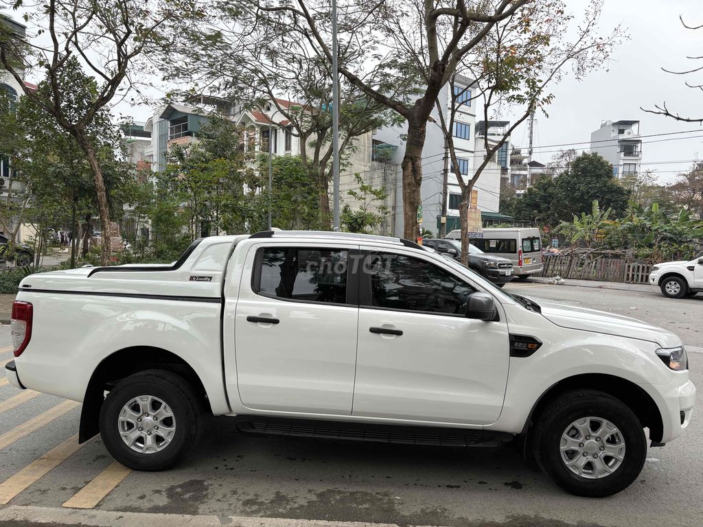 Ford Ranger 2020 XLS 2.2L 4x2 AT - 68000 km. Mua bán Ô tô tại Quận Hai Bà Trưng Hà Nội được đăng bởi Bùi hiển hình 3