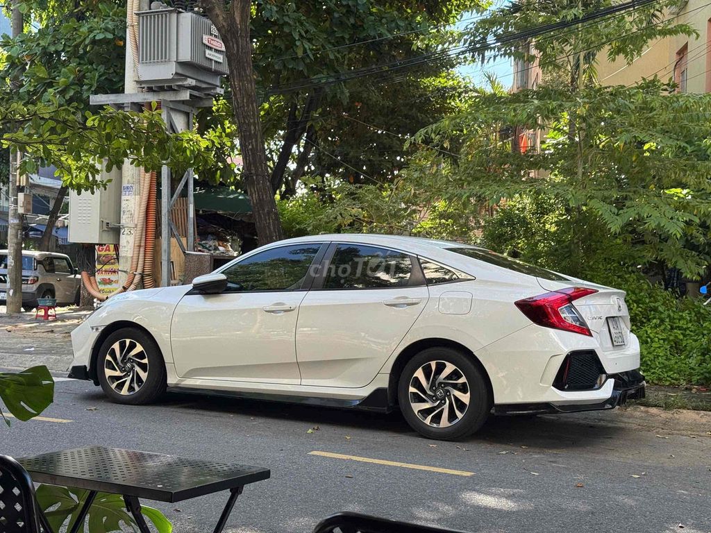 Honda Civic 2019 1.8E 2019. Mua bán Ô tô tại Quận Hải Châu Đà Nẵng được đăng bởi Nguyễn Duy Hiếu hình 4