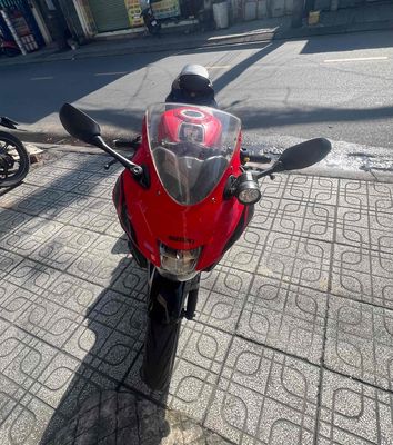 cần bán xe máy Moto Suzuki RSX 150 odo 18,000km. Mua bán Xe máy tại Quận 12 Tp Hồ Chí Minh được đăng bởi Vũ Thị Thúy Vân