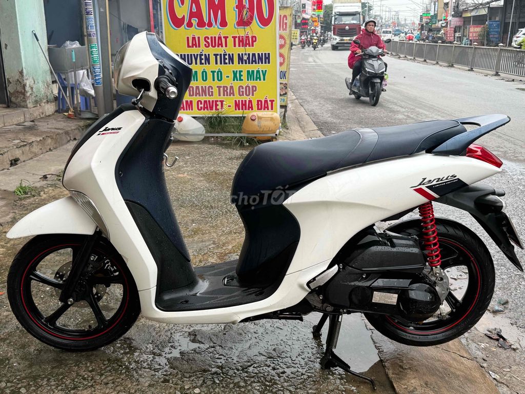 JANUS 2019 Biển thành phố. Mua bán Xe máy tại Quận 12 Tp Hồ Chí Minh được đăng bởi Vũ Hùng hình 2