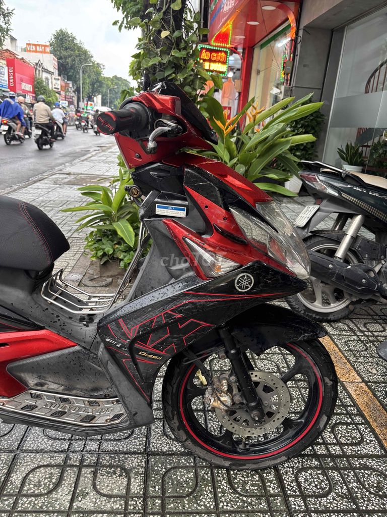 Yamaha Nouvo 2013, красный, черный, 124 куб. см