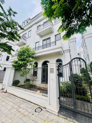NHÀ VƯỜN - LÊ TRỌNG TẤN. KHU DÂN TRÍ CAO, GIAO THÔNG ĐỒNG BỘ.