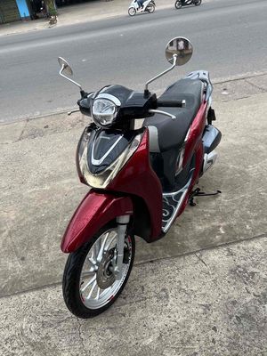 Honda SH Mode ABS 2024 Đỏ 6.000km. Mua bán Xe máy tại Huyện Trảng Bom Đồng Nai được đăng bởi cửa hàng xe máy Trần Sơn 