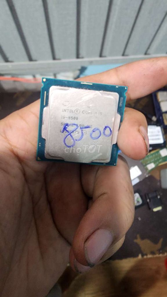 CPU Intel Core i5-8500 3.00GHz. Mua bán Linh kiện (RAM, Card...) tại Quận 12 Tp Hồ Chí Minh được đăng bởi lai hữu hình 1