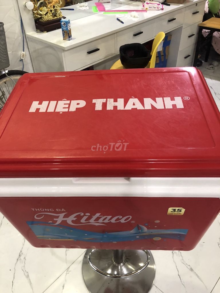 Thùng đá Hitaco Hiệp Thành 35 lít mới 95%.. Mua bán Nội thất, đồ gia dụng khác tại Thành phố Phan Thiết Bình Thuận được đăng bởi Hậu Lê hình 1