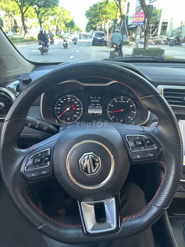 Ô tô MG ZS 2021 màu đen số tự động. Mua bán Ô tô tại Quận Cẩm Lệ Đà Nẵng được đăng bởi Nguyễn Đức Trưởng hình 6