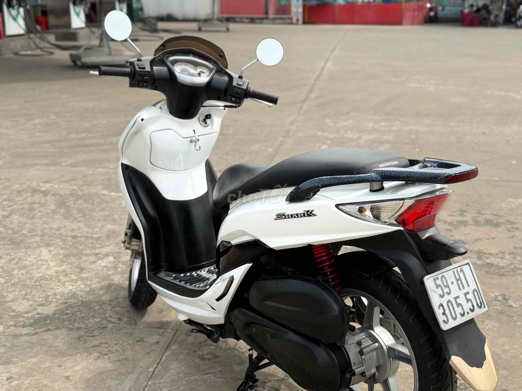[MUA XE NÀY ĐI TẾT] 👉SYM Shark màu Trắng DÁNG SHi🥦. Mua bán Xe máy tại Quận Bình Tân Tp Hồ Chí Minh được đăng bởi BÙI TIẾN DŨNG hình 3