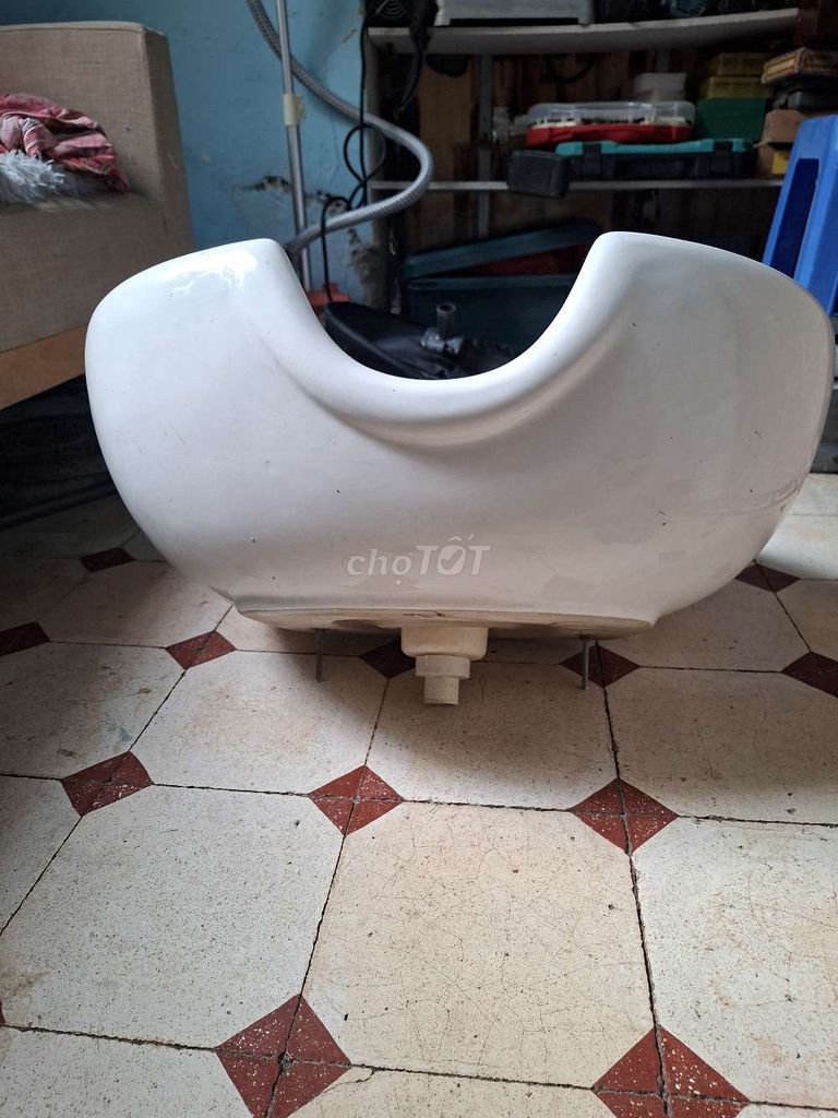 Bồn gội đầu Sứ Trắng Mới 90%. Mua bán Thiết bị vệ sinh, nhà tắm tại Quận 3 Tp Hồ Chí Minh được đăng bởi Trần quốc huy hình 1