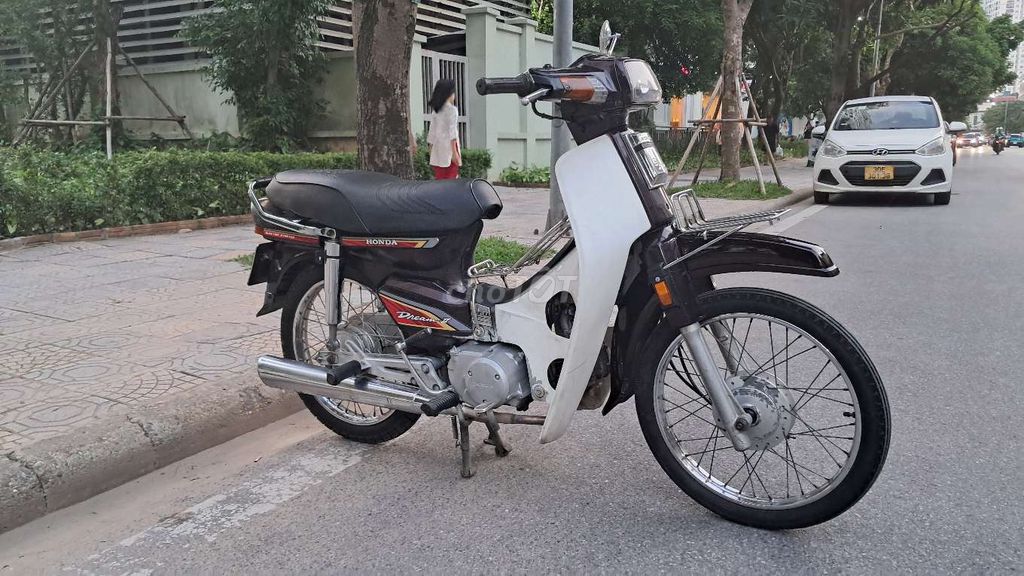 Xe Dream đời 2003. Mua bán Xe máy tại Quận Hai Bà Trưng Hà Nội được đăng bởi bùi hữu liêm  hình 3